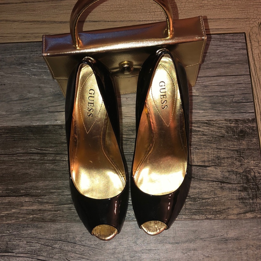 Sz 8 Guess Black peep toe Patent leather heels